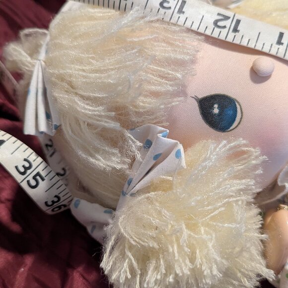 Precious Moments 1986 Mother Doll with original tag - Picture 6 of 6